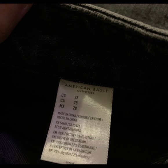 Men Jean shorts - Picture 2 of 2